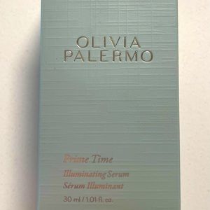 OLIVIA PALERMO
1 oz. Prime Time Illuminating Serum